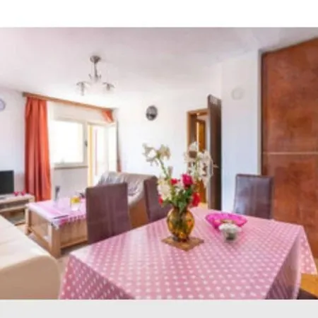 Appartement Lucija - Three Bedroom *
