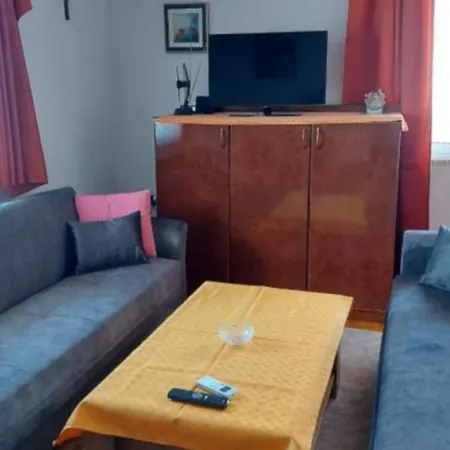 Appartement Lucija - Three Bedroom *